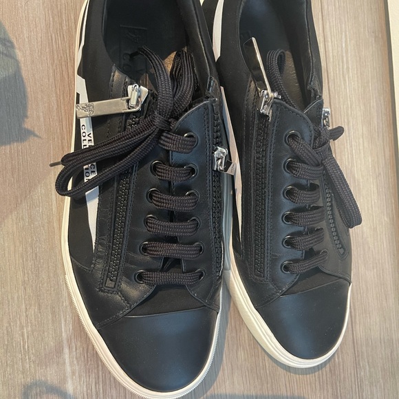 Authentic Versace shoes - Picture 1 of 5